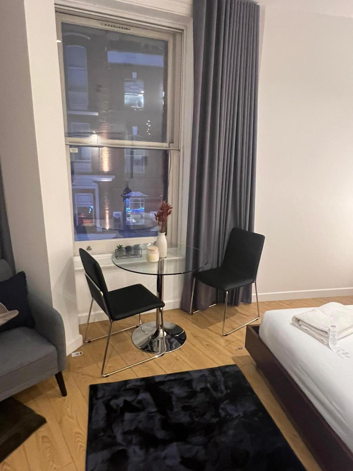 Tranquil 1 Bedroom Retreat In Piccadilly Vr4 London Exteriör bild